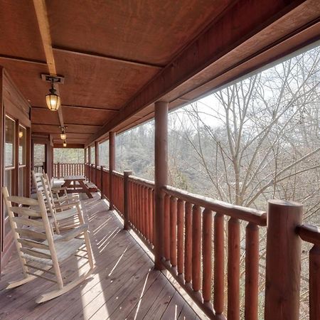 Cherokee Lodge Sevierville Exterior photo