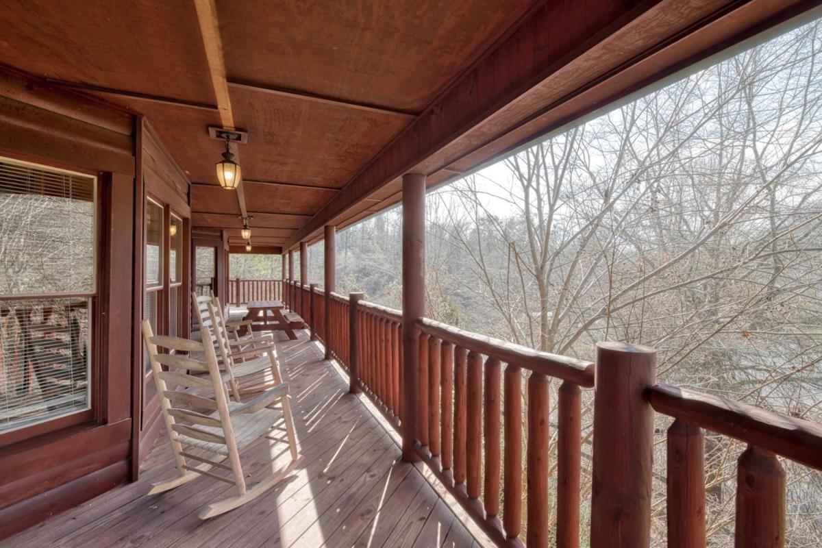Cherokee Lodge Sevierville Exterior photo