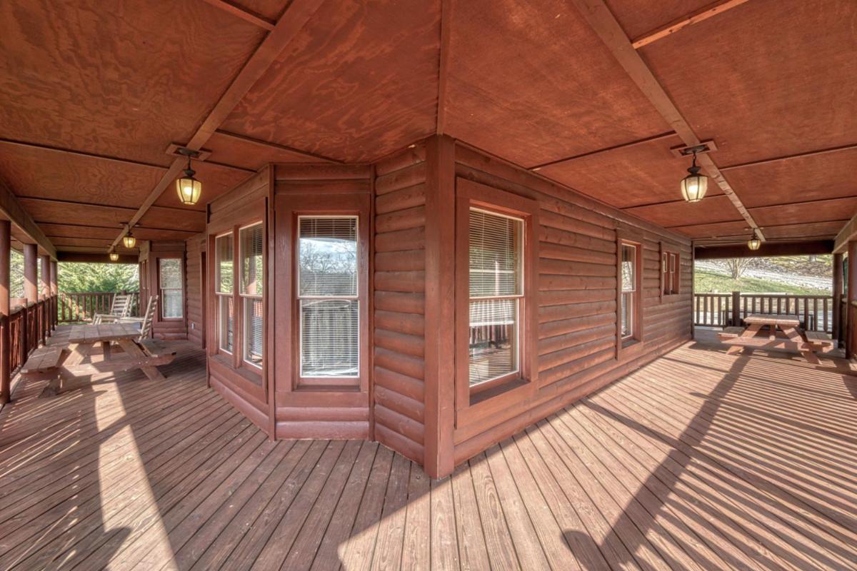 Cherokee Lodge Sevierville Exterior photo